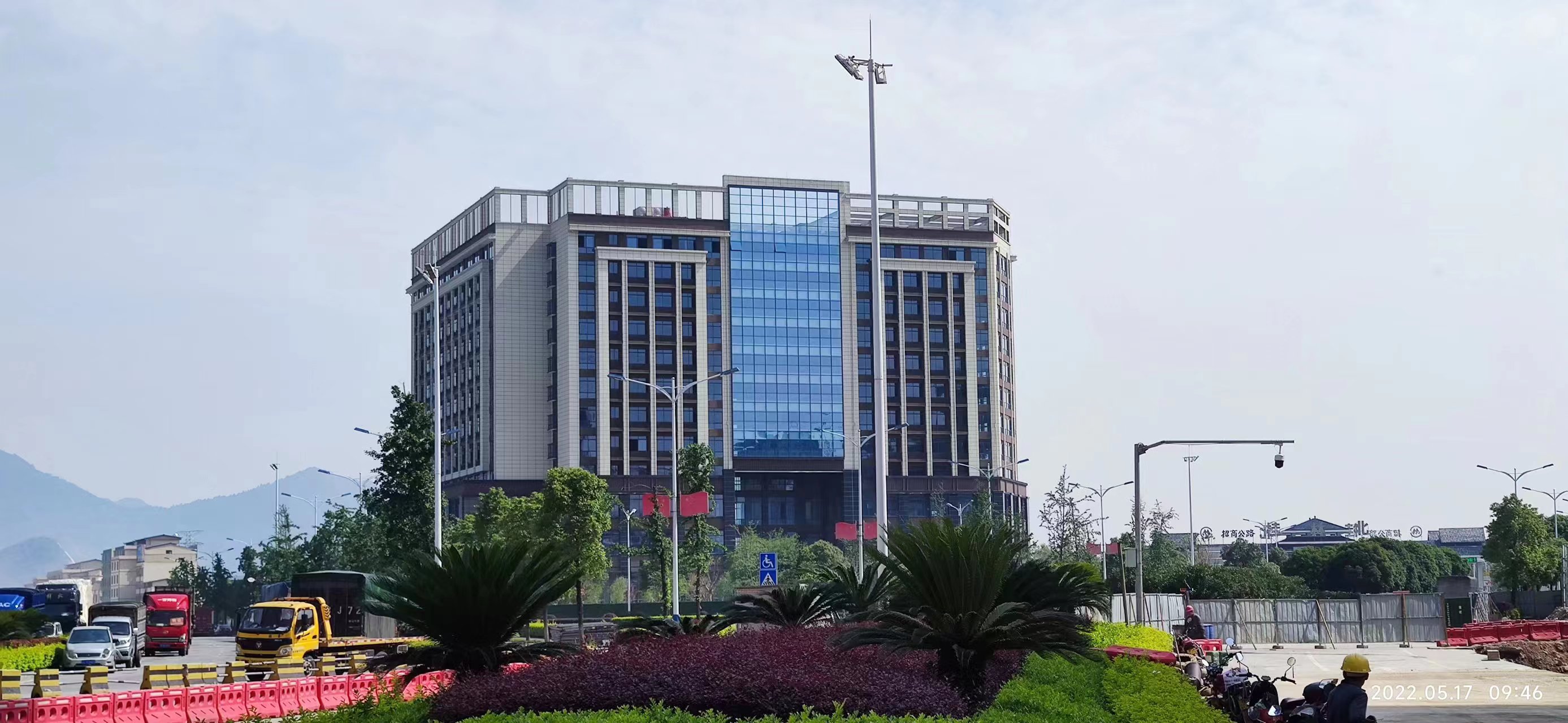 灵川县   小数点服饰新综合楼 4台