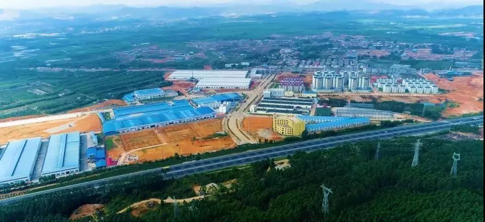 柳州市 鹿寨镇十里亭广西桂中现代林业科技产业园一期二区A08地块 2台